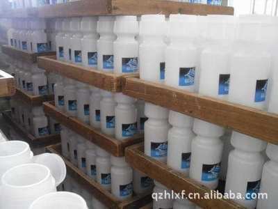 批发750ml运动水壶 PE塑料户外伴侣的源头工厂选择指南